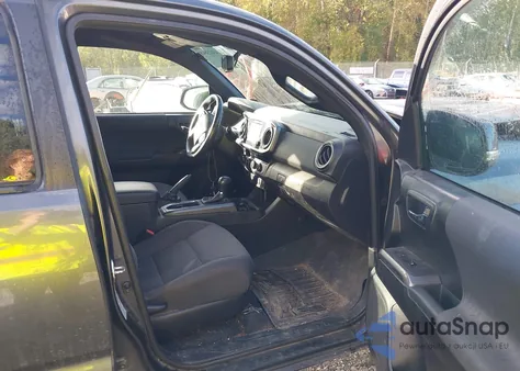 2017 Toyota Tacoma Trd Sport z USA, uszkodzony, nr VIN 3TMCZ5AN6HM071965